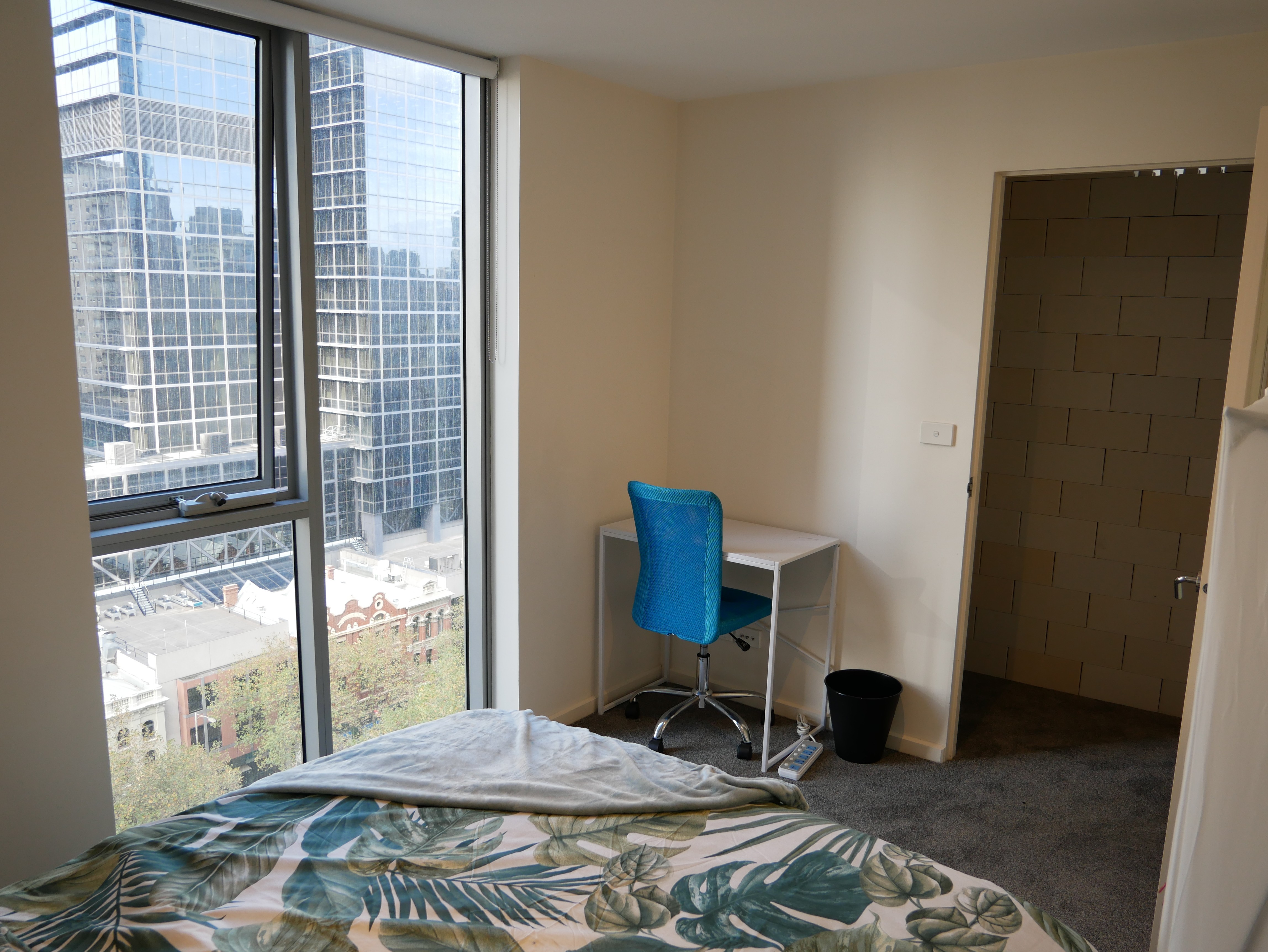 Cosy Private Room, Good View, Mel CBD photo 4