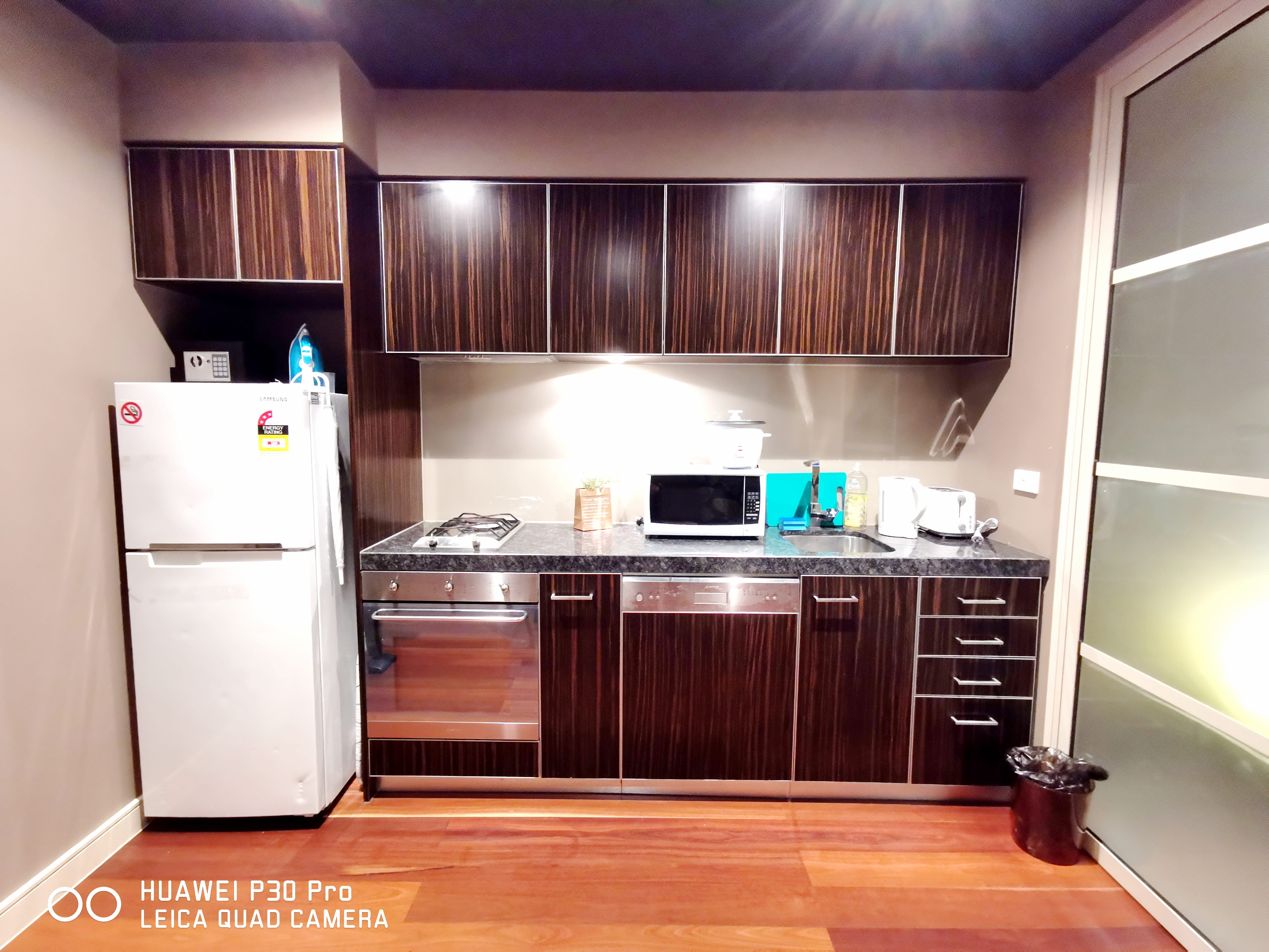 Private Room in Mel CBD, Gym, Pool photo 7