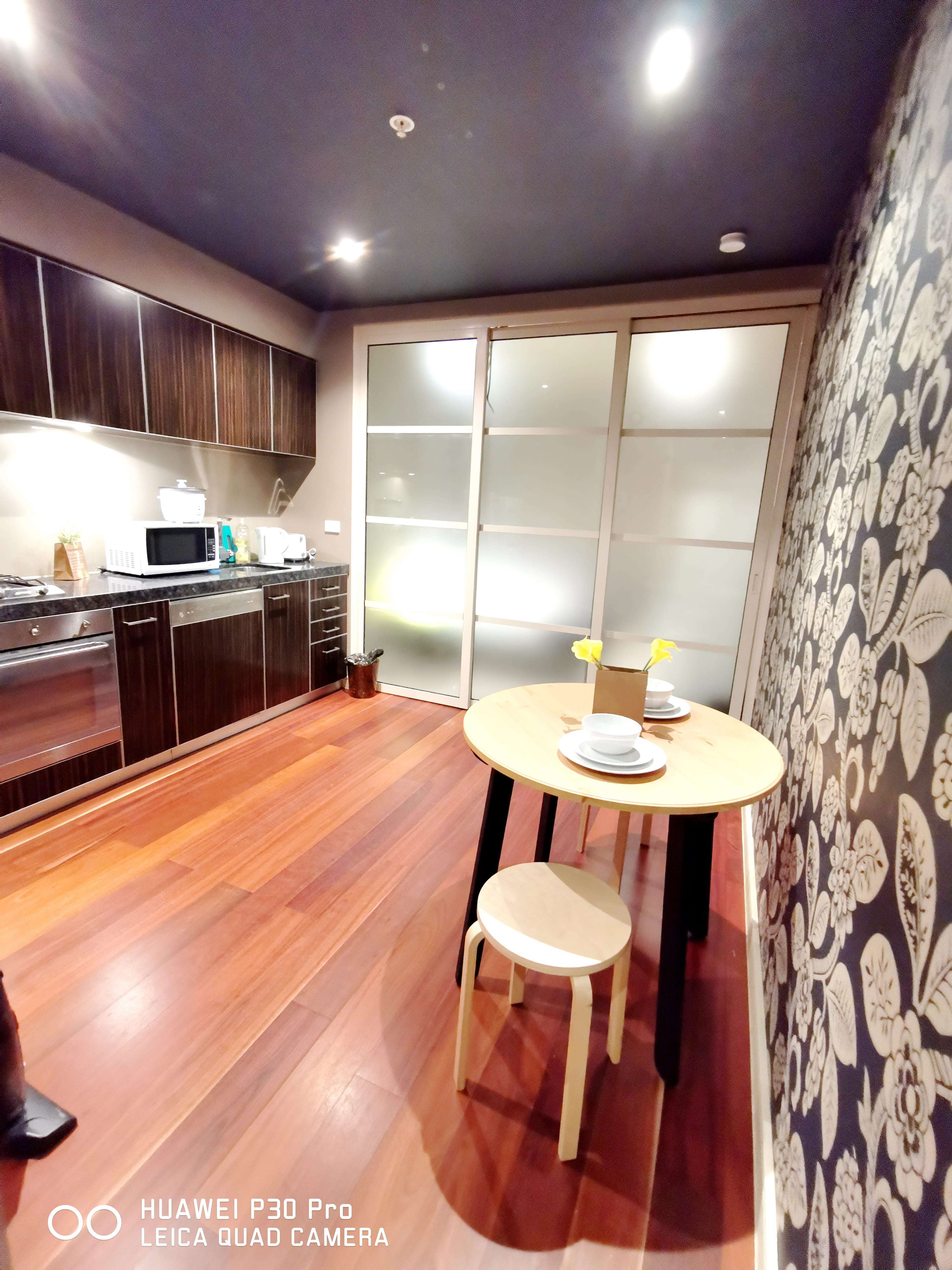 Private Room in Mel CBD, Gym, Pool photo 12