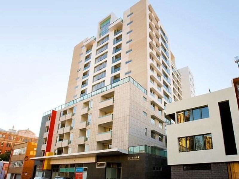 Room with AC near Southern Cross Station photo 10