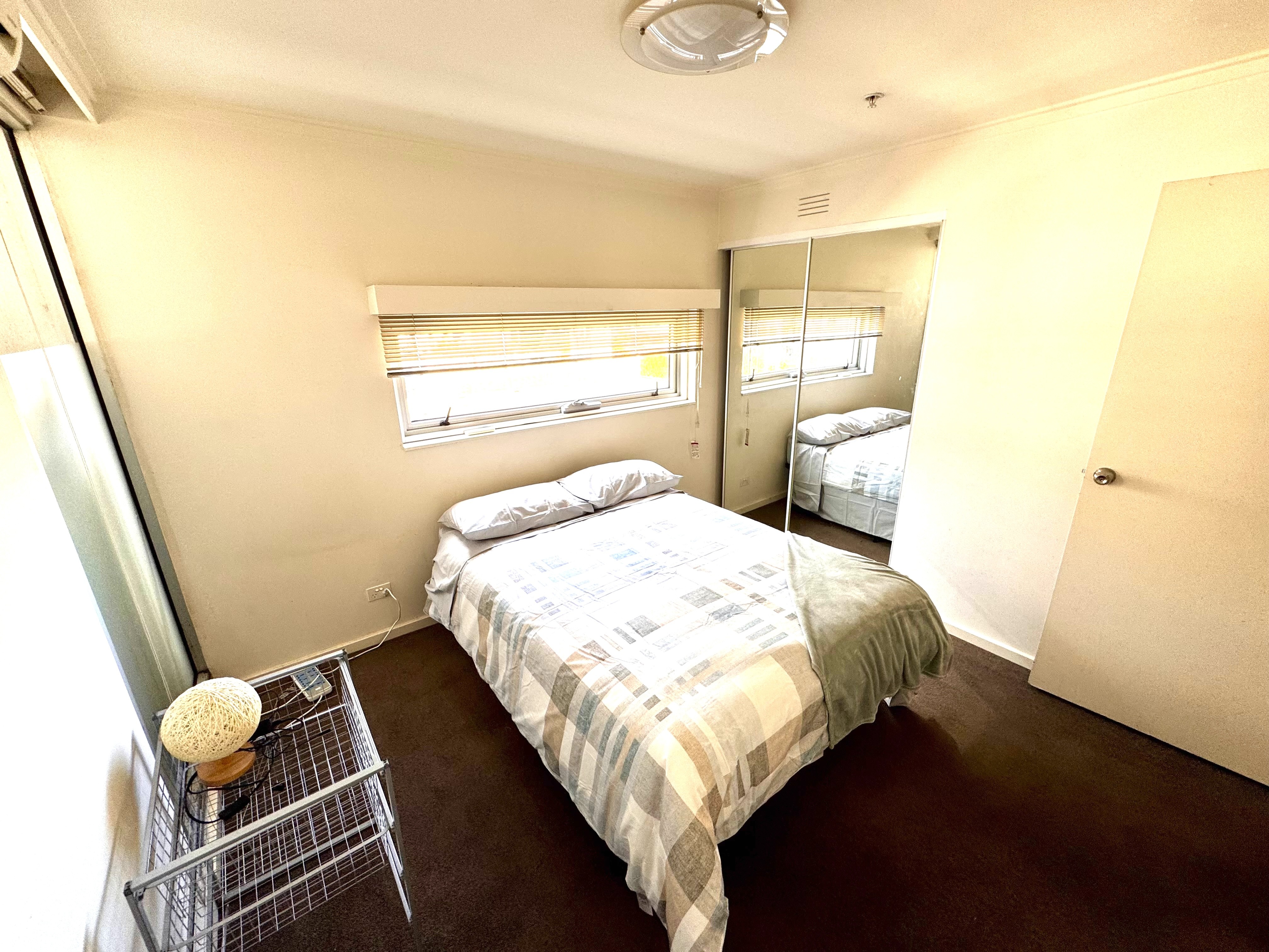 Room with AC near Southern Cross Station photo 19
