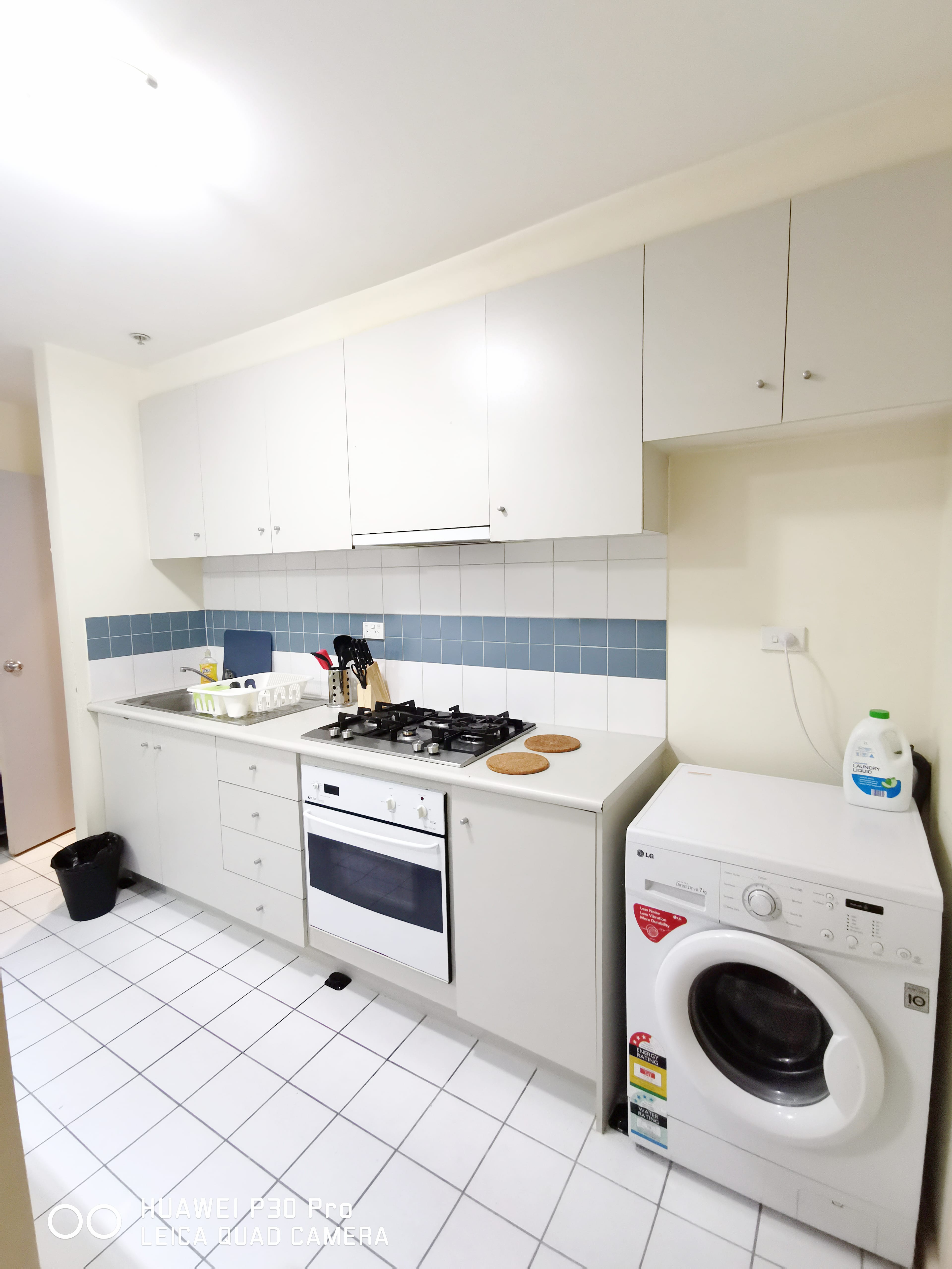 Private Double Room,Opposite Mel Central,Heater photo 8