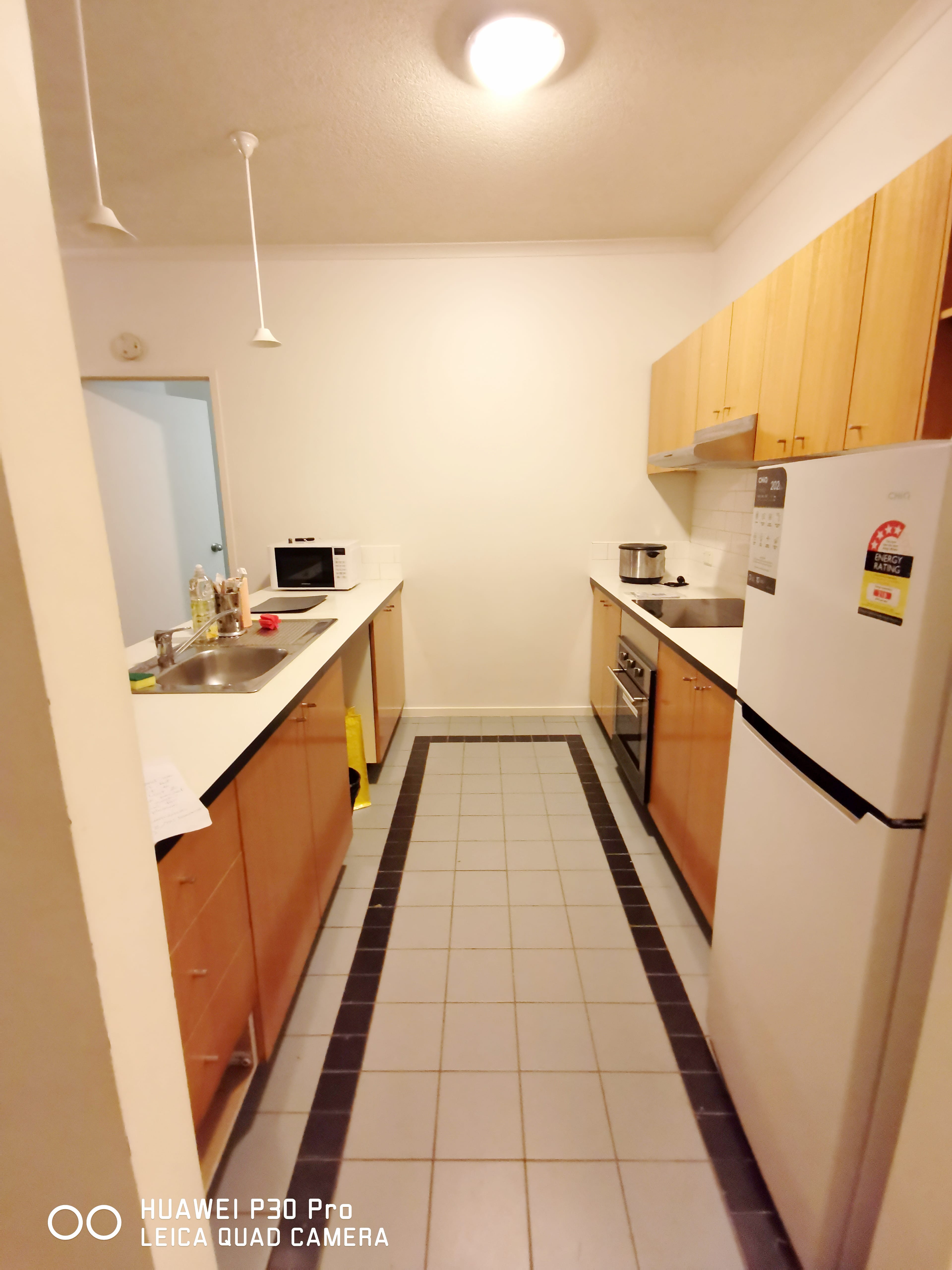 Spacious Private Room near NGV,Crown and Flinder Station, Gym, Pool photo 7