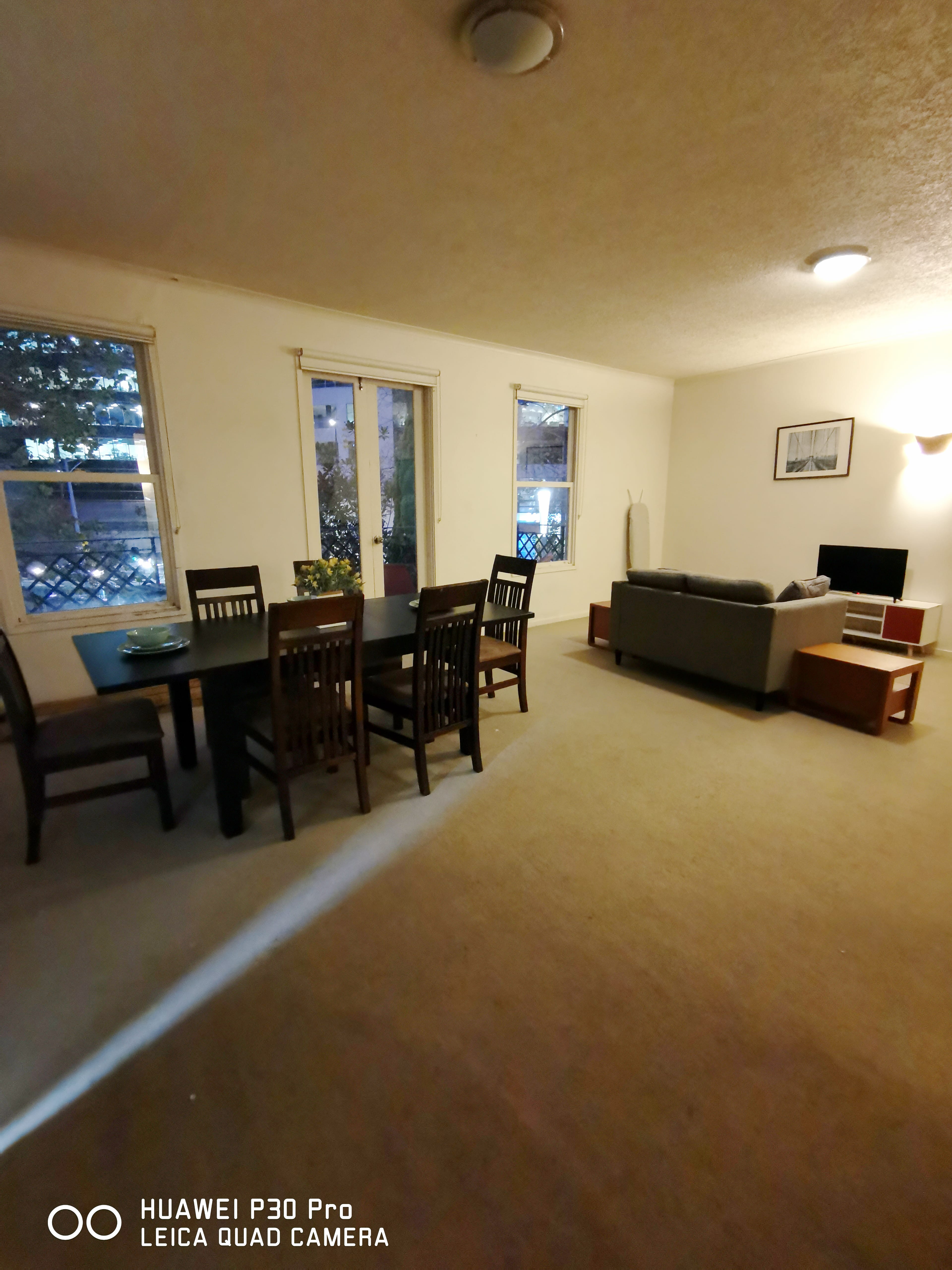 Spacious Private Room near NGV,Crown and Flinder Station, Gym, Pool photo 14
