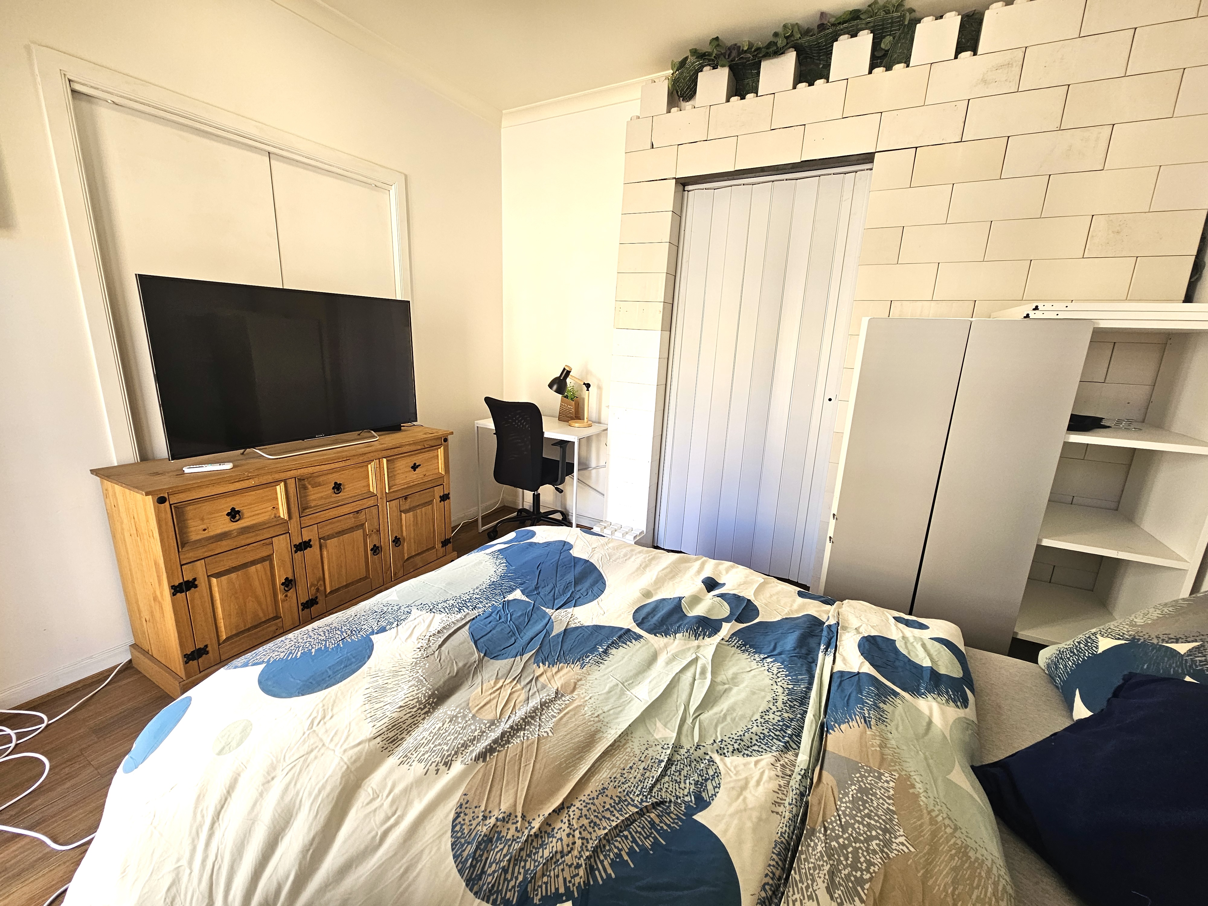 🧱LEGO🧱 Room,CBD,free tram zone,Aircon photo 3