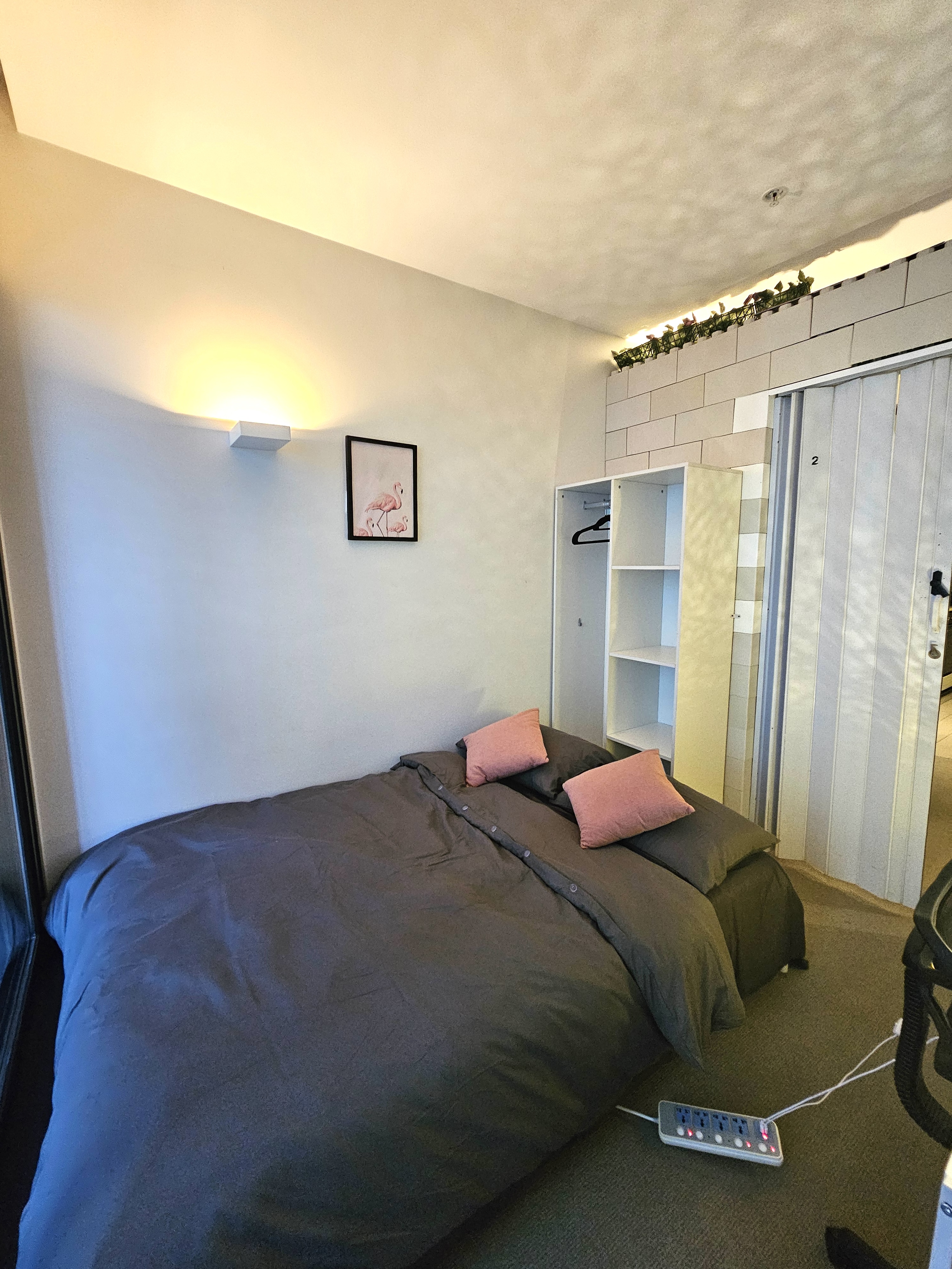 Peaceful 🧱LEGO🧱 Room with Balcony Access on St Kilda Rd photo 8