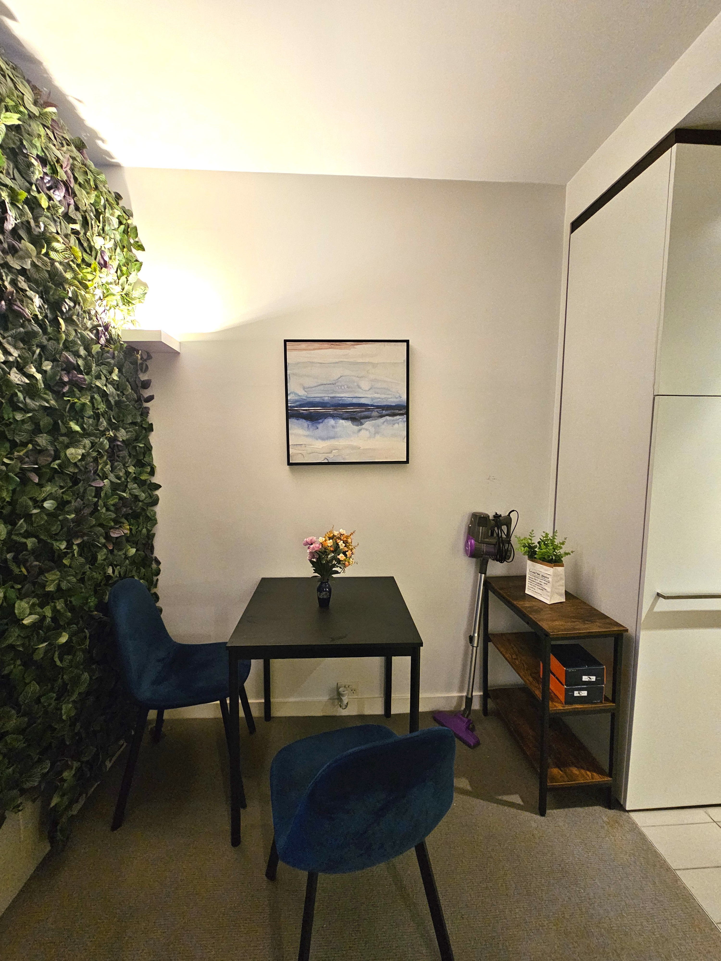 Peaceful 🧱LEGO🧱 Room with Balcony Access on St Kilda Rd photo 18